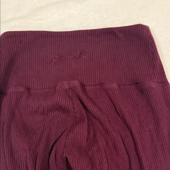 PINK Victoria's Secret Ribbed Yoga Leggings in Plum - Picture 3 of 3